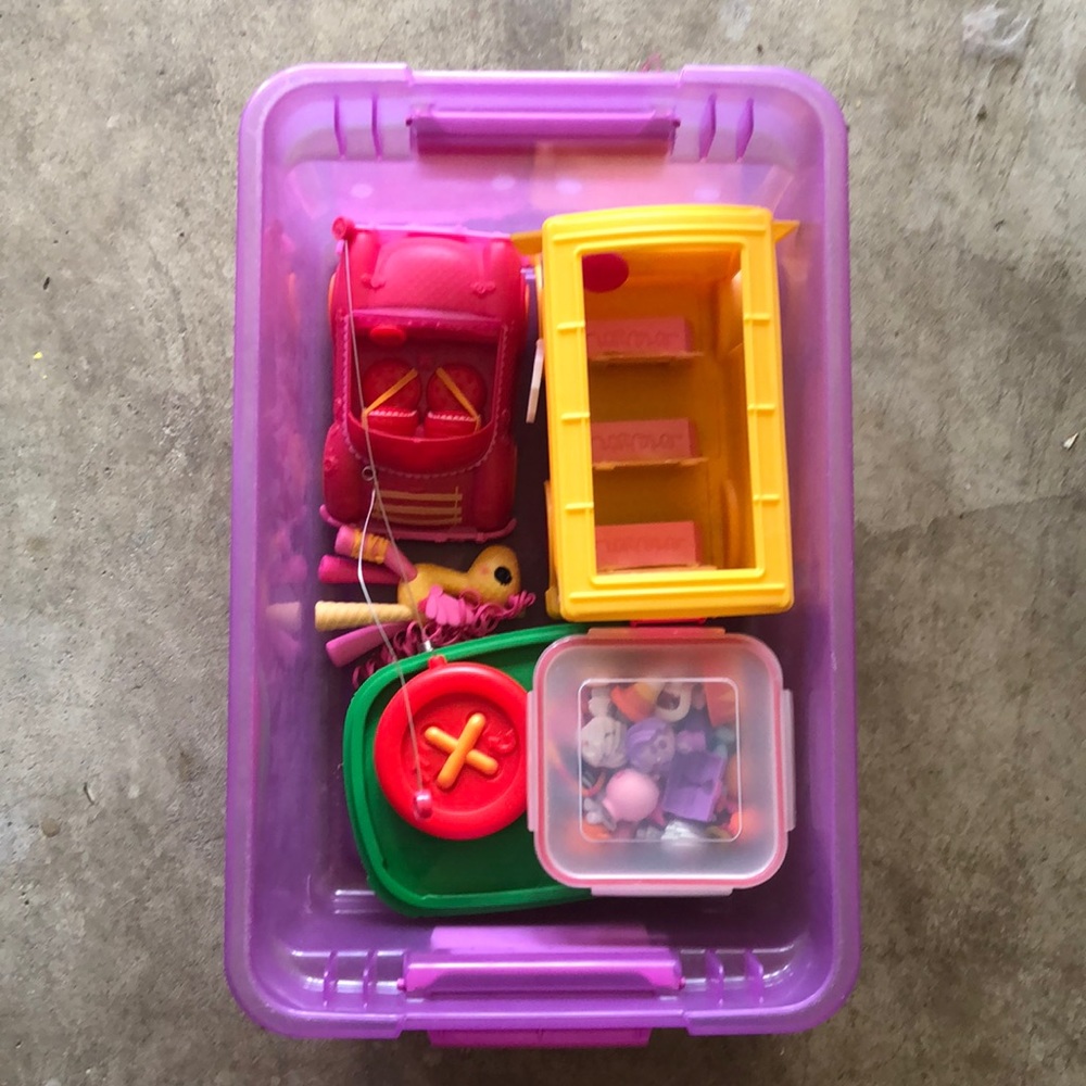 Lalaloopsy dolls w/ accessories